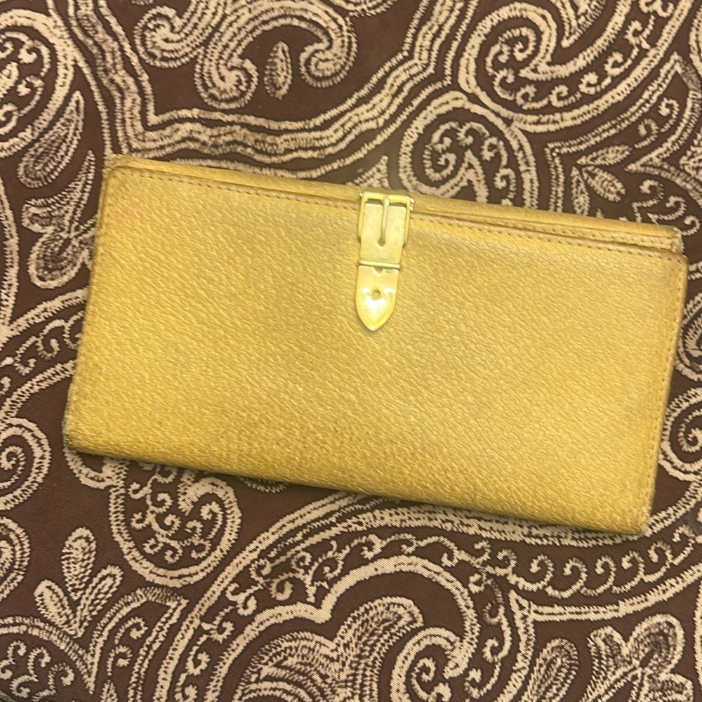Authentic Gucci Wallet - Picture 2 of 8